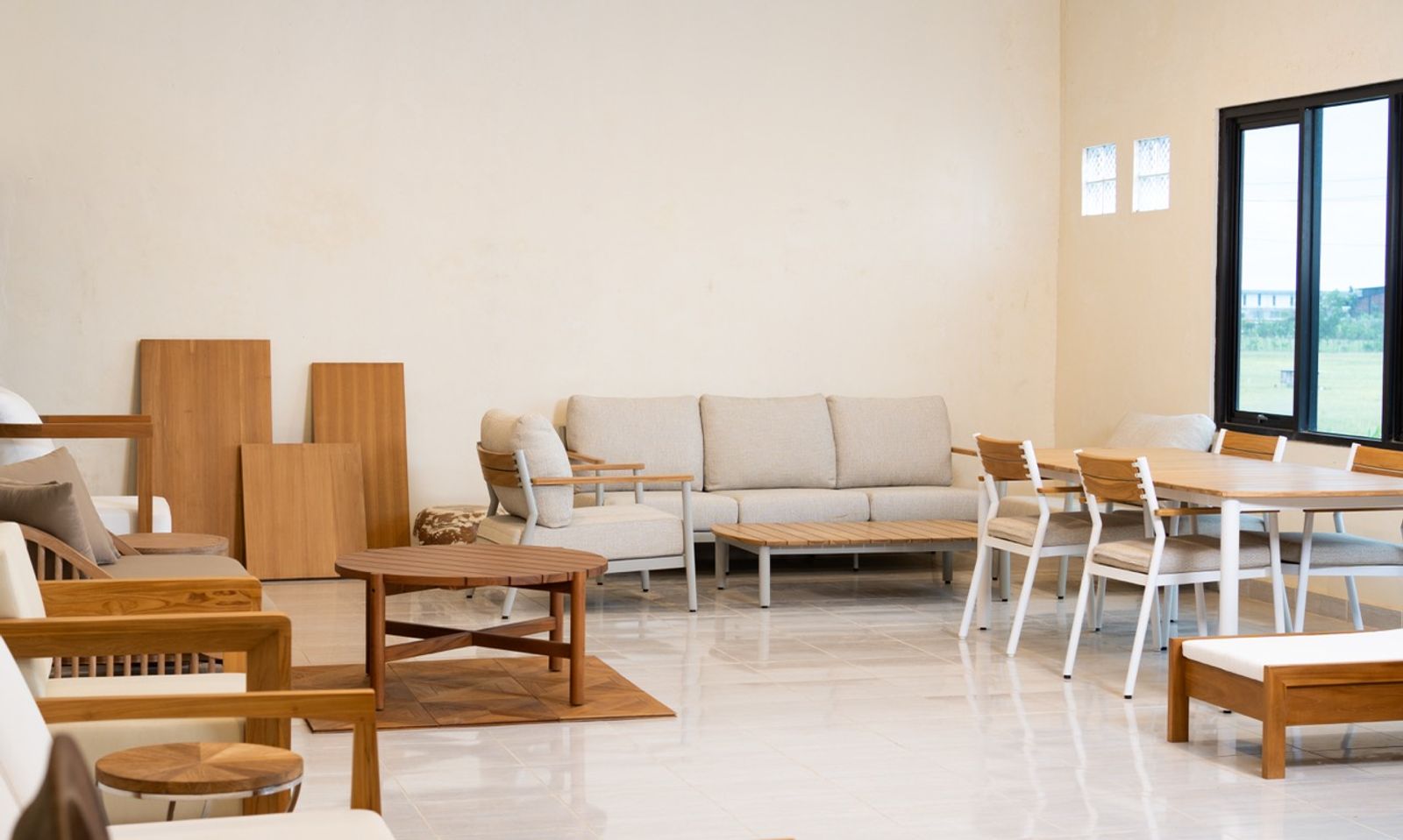 An image for next page